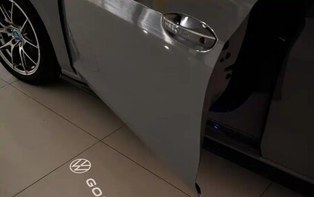 Volkswagen Golf VIII, 2022 год, 1 930 000 рублей, 10 фотография