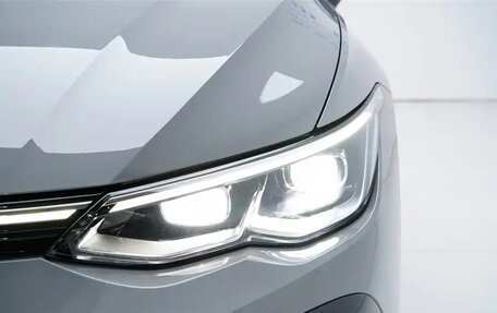 Volkswagen Golf VIII, 2022 год, 1 930 000 рублей, 7 фотография