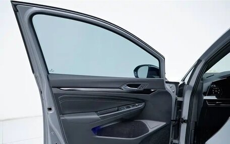 Volkswagen Golf VIII, 2022 год, 1 930 000 рублей, 11 фотография