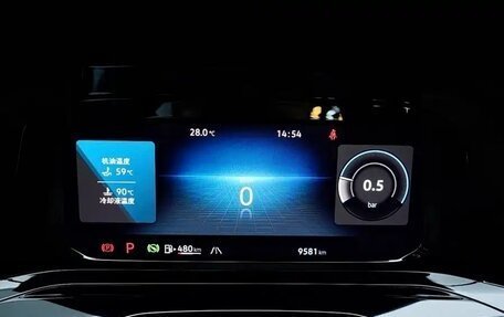 Volkswagen Golf VIII, 2022 год, 1 930 000 рублей, 18 фотография