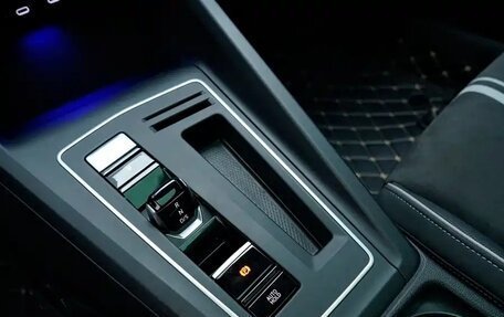 Volkswagen Golf VIII, 2022 год, 1 930 000 рублей, 13 фотография