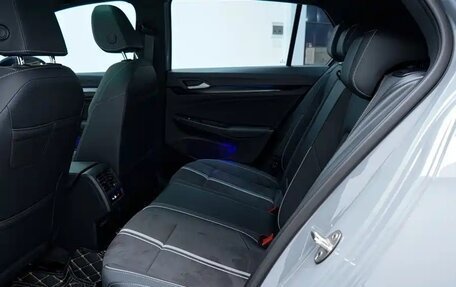 Volkswagen Golf VIII, 2022 год, 1 930 000 рублей, 16 фотография