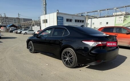 Toyota Camry, 2018 год, 1 950 000 рублей, 7 фотография