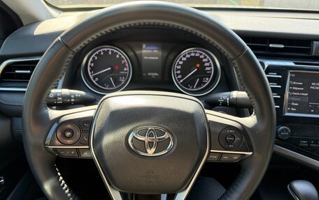 Toyota Camry, 2018 год, 1 950 000 рублей, 11 фотография