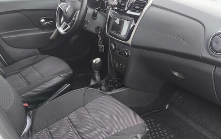 Renault Logan II, 2022 год, 1 500 000 рублей, 8 фотография