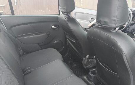 Renault Logan II, 2022 год, 1 500 000 рублей, 13 фотография