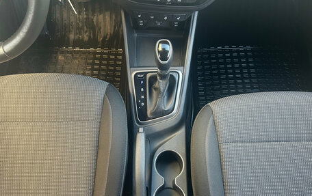 Hyundai Solaris II рестайлинг, 2019 год, 1 550 000 рублей, 13 фотография