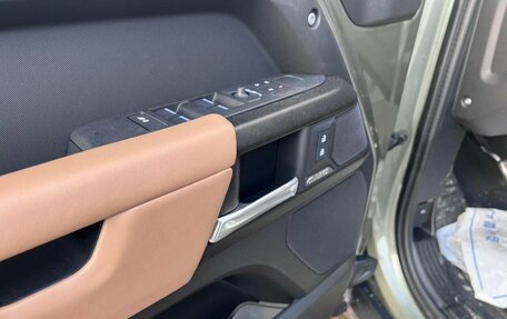 Land Rover Defender II, 2024 год, 14 490 000 рублей, 8 фотография