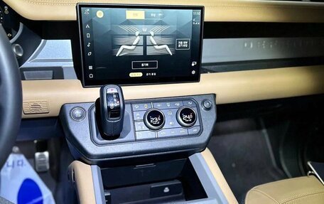 Land Rover Defender II, 2024 год, 14 490 000 рублей, 10 фотография