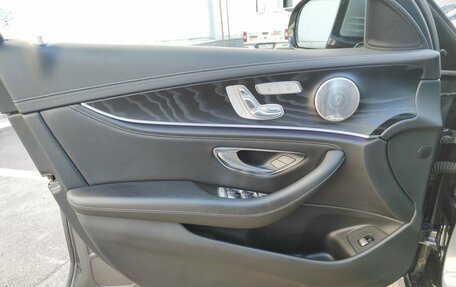 Mercedes-Benz E-Класс, 2016 год, 3 150 000 рублей, 20 фотография