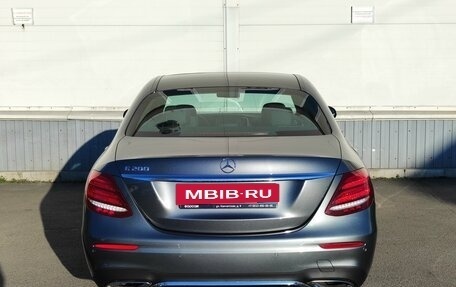 Mercedes-Benz E-Класс, 2016 год, 3 150 000 рублей, 6 фотография