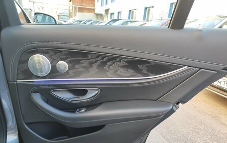 Mercedes-Benz E-Класс, 2016 год, 3 150 000 рублей, 25 фотография