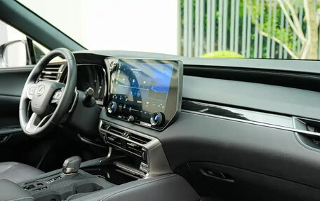 Lexus RX IV рестайлинг, 2025 год, 6 600 001 рублей, 11 фотография