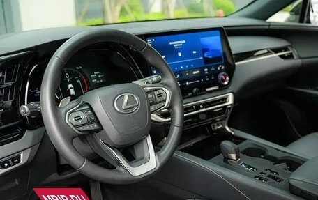 Lexus RX IV рестайлинг, 2025 год, 6 600 001 рублей, 10 фотография