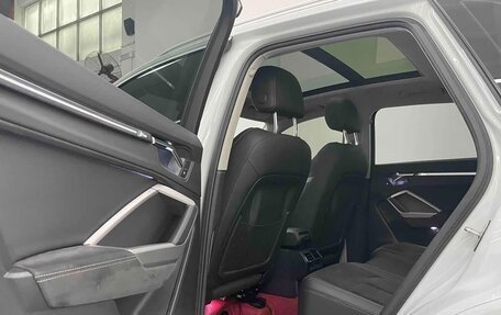 Audi Q3, 2022 год, 2 400 000 рублей, 9 фотография