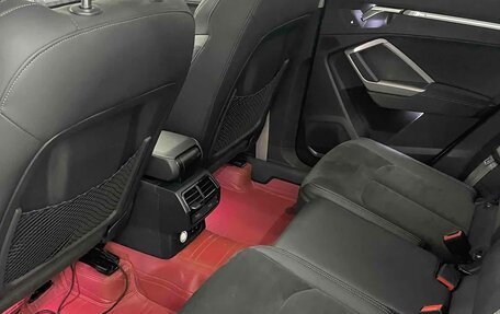 Audi Q3, 2022 год, 2 400 000 рублей, 11 фотография