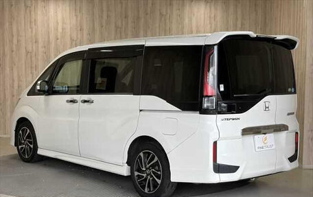 Honda Stepwgn IV, 2017 год, 1 550 000 рублей, 6 фотография