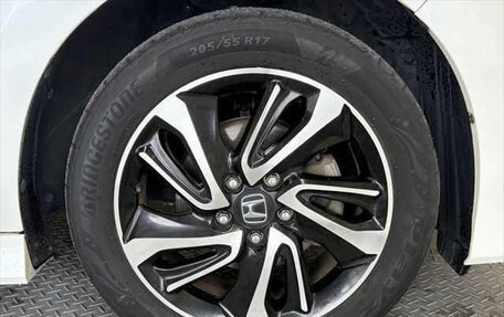 Honda Stepwgn IV, 2017 год, 1 550 000 рублей, 16 фотография