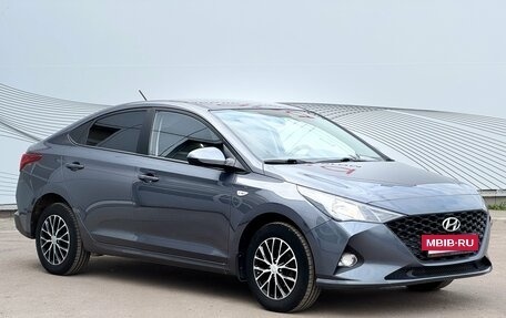 Hyundai Solaris II рестайлинг, 2021 год, 1 780 000 рублей, 5 фотография