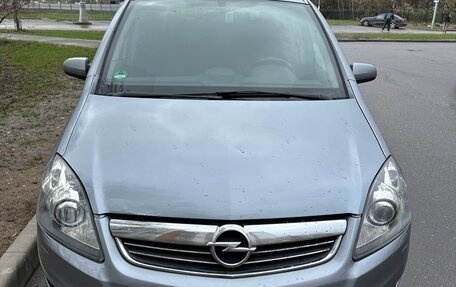 Opel Zafira B, 2009 год, 760 000 рублей, 1 фотография