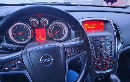 Opel Astra J, 2011 год, 650 000 рублей, 4 фотография