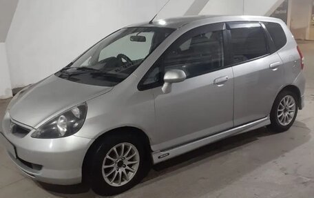 Honda Fit III, 2002 год, 300 000 рублей, 2 фотография