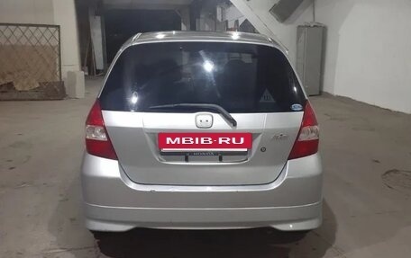 Honda Fit III, 2002 год, 300 000 рублей, 4 фотография