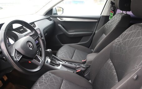 Skoda Octavia, 2018 год, 2 430 000 рублей, 14 фотография