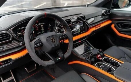 Lamborghini Urus I, 2025 год, 37 000 000 рублей, 7 фотография