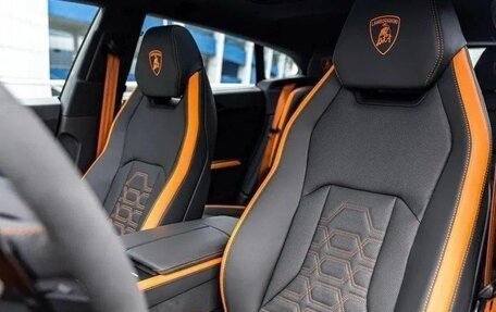 Lamborghini Urus I, 2025 год, 37 000 000 рублей, 6 фотография