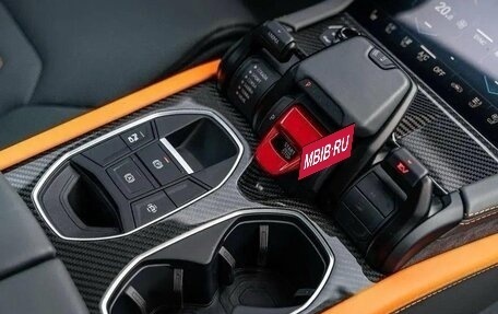 Lamborghini Urus I, 2025 год, 37 000 000 рублей, 8 фотография