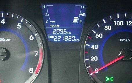 Hyundai Solaris II рестайлинг, 2011 год, 550 000 рублей, 17 фотография