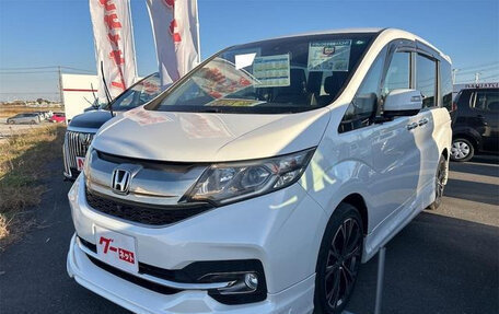 Honda Stepwgn IV, 2017 год, 1 550 000 рублей, 3 фотография