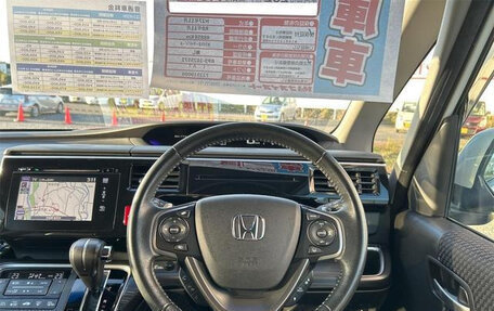 Honda Stepwgn IV, 2017 год, 1 550 000 рублей, 13 фотография