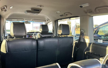 Honda Stepwgn IV, 2017 год, 1 550 000 рублей, 11 фотография