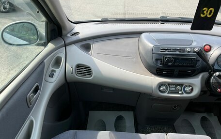 Nissan Tino, 2000 год, 399 999 рублей, 18 фотография