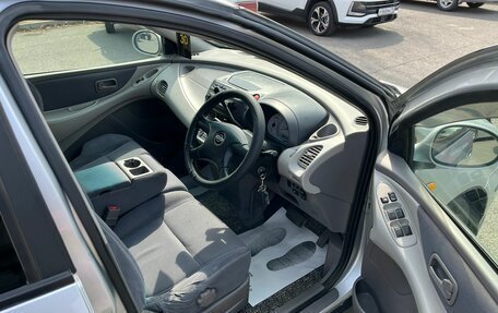 Nissan Tino, 2000 год, 399 999 рублей, 14 фотография