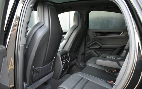 Porsche Cayenne III, 2026 год, 25 990 000 рублей, 15 фотография