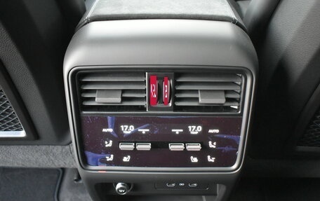 Porsche Cayenne III, 2026 год, 25 990 000 рублей, 28 фотография