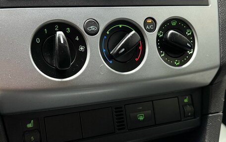 Ford Focus II рестайлинг, 2005 год, 349 000 рублей, 15 фотография