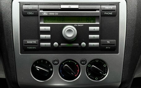 Ford Focus II рестайлинг, 2005 год, 349 000 рублей, 13 фотография