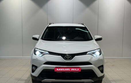 Toyota RAV4, 2018 год, 2 230 000 рублей, 3 фотография