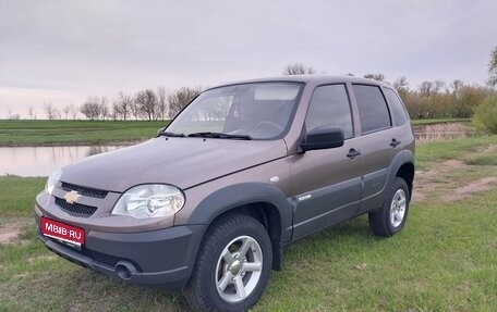 Chevrolet Niva I рестайлинг, 2014 год, 619 000 рублей, 1 фотография