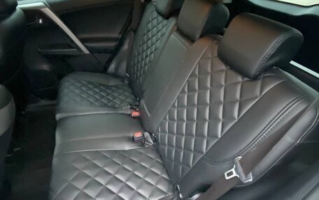 Toyota RAV4, 2018 год, 2 500 000 рублей, 8 фотография