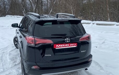 Toyota RAV4, 2018 год, 2 500 000 рублей, 4 фотография