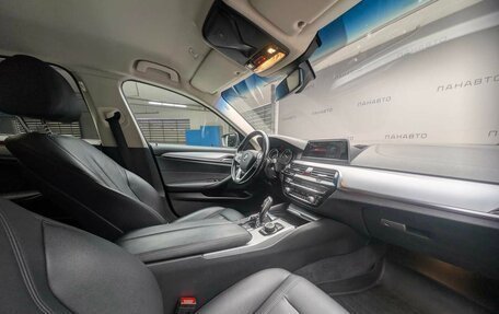 BMW 5 серия, 2018 год, 2 250 000 рублей, 13 фотография