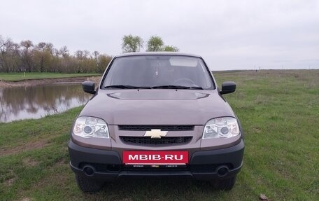 Chevrolet Niva I рестайлинг, 2014 год, 619 000 рублей, 2 фотография