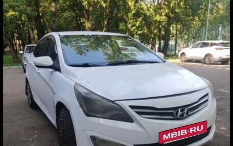 Hyundai Solaris II рестайлинг, 2015 год, 500 000 рублей, 4 фотография