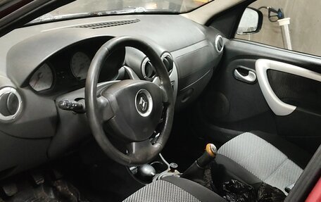 Renault Logan I, 2010 год, 305 000 рублей, 1 фотография