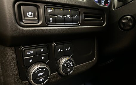 Chevrolet Tahoe IV, 2021 год, 7 890 000 рублей, 8 фотография